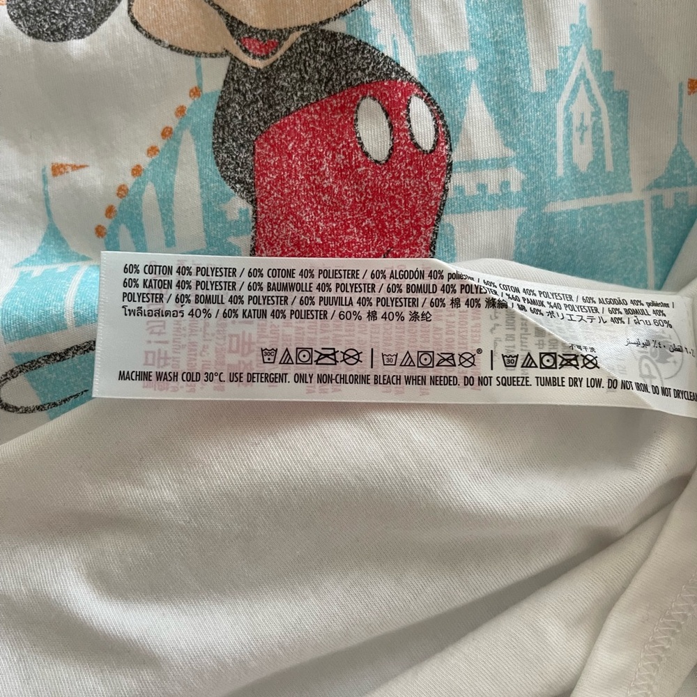 NWT Disney world vault collection 50th anniversary Mickey shirt size large - Picture 4 of 5
